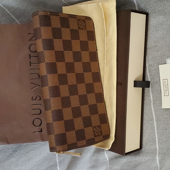 🎀 SOLD 🎀 Louis Vuitton Damier Ebene Zippy Compact Wallet - Picture 4 of 13